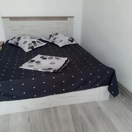 Apartament Edy Orşova Esterno foto